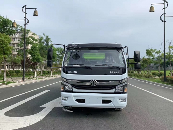 國六東風(fēng)凱普特7.5方掃路車