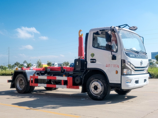 東風(fēng)大多利卡7方勾臂垃圾車