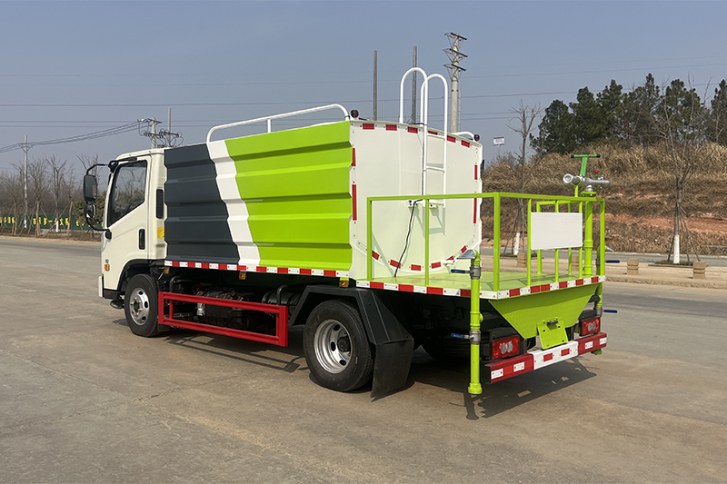 福田藍(lán)牌灑水車（7方）